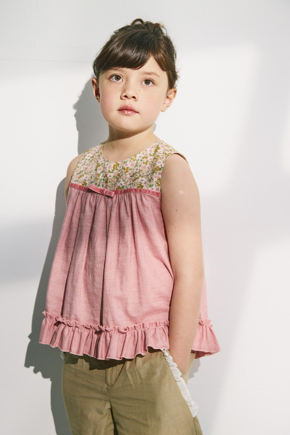 【予約商品】Luxury コレクション:Petit フラワープリントノースリーブトップス