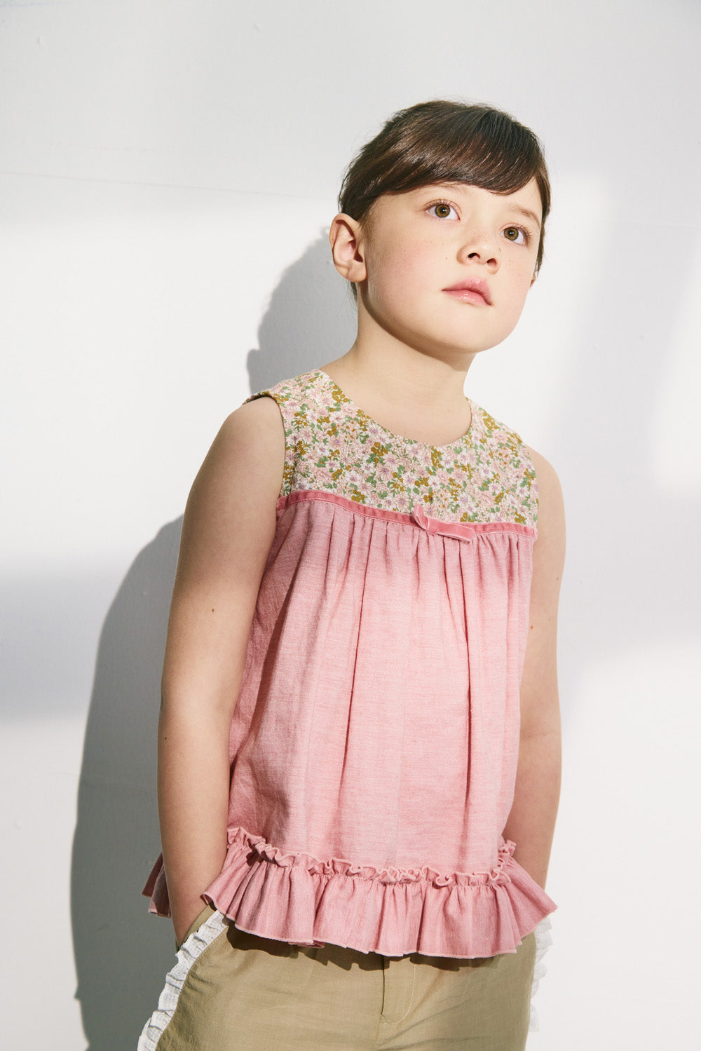 【予約商品】Luxury コレクション:Petit フラワープリントノースリーブトップス