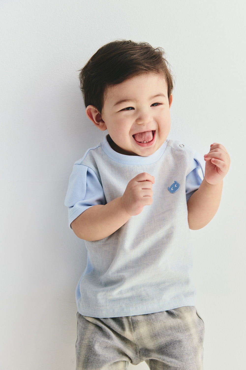 【予約商品】Main コレクション:Everyday 子犬の耳付きTシャツ