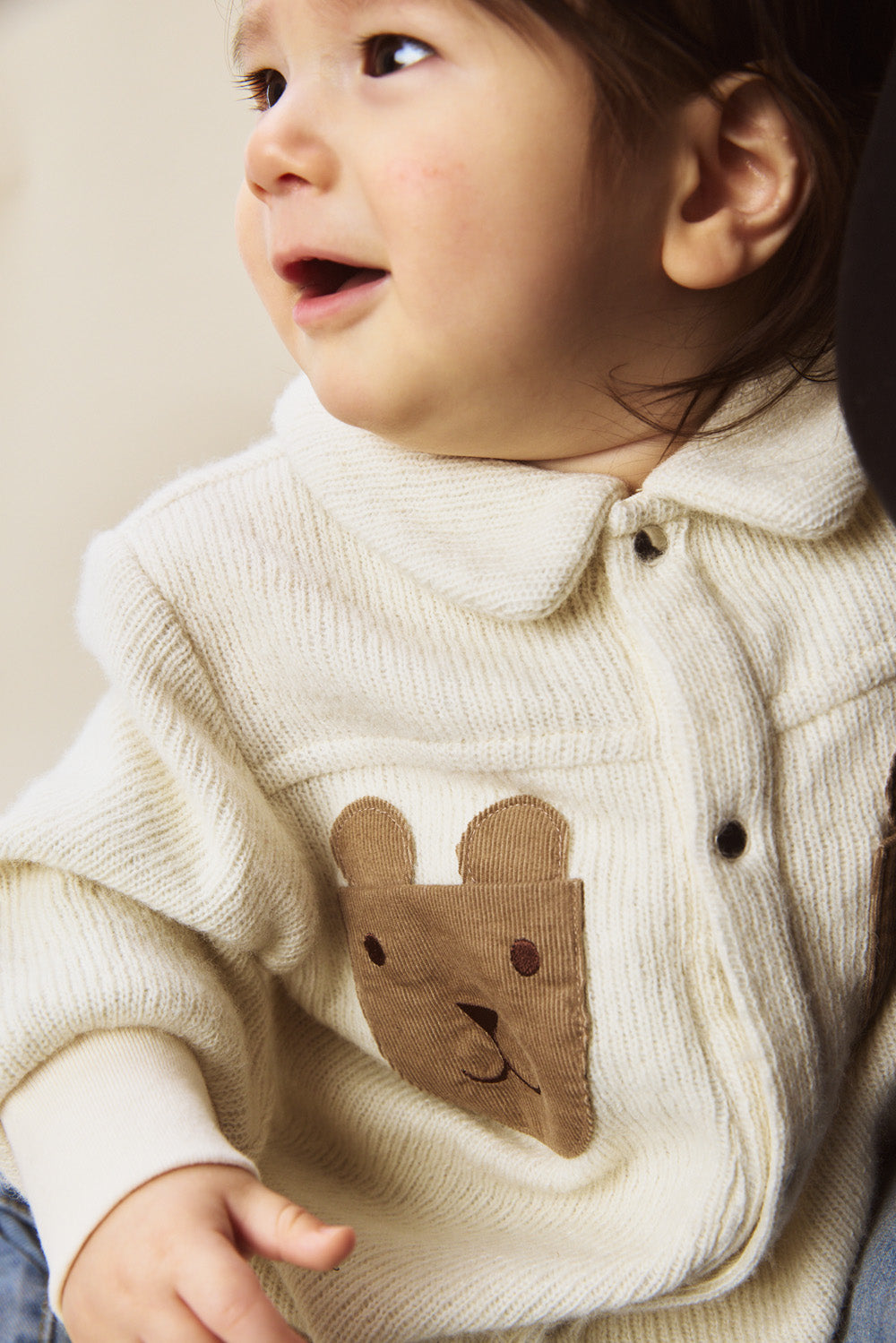 【予約商品】Luxuryコレクション:Woodland Bear ウールライクテクスチャー クマポケット長袖カバーオール