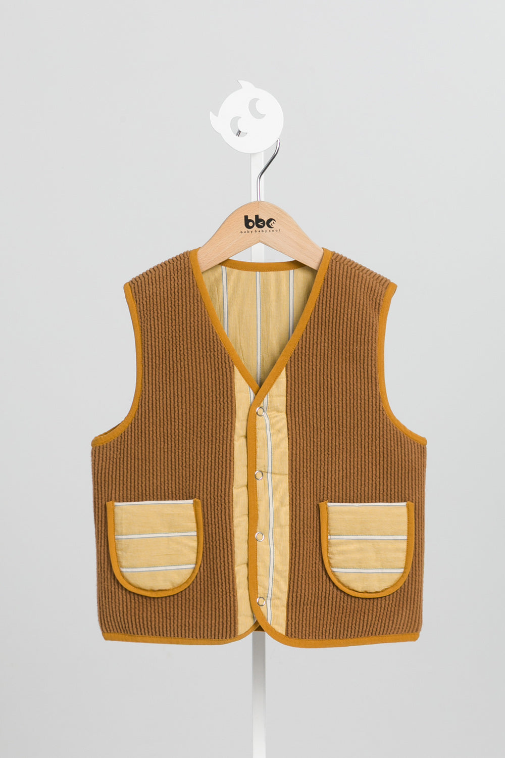 Luxuryコレクション:Zigzagリバーシブルベスト