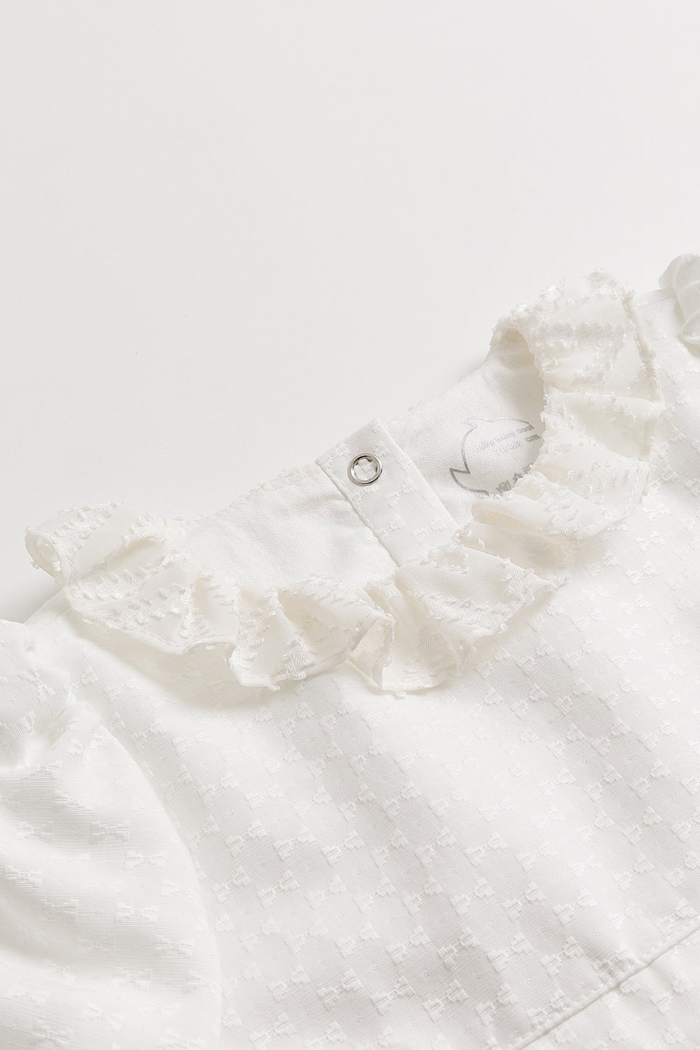 【予約商品】Luxuryコレクション:Rosalie リボン柄ジャカード フリルカラー ボックスプリーツ ドレスロンパース