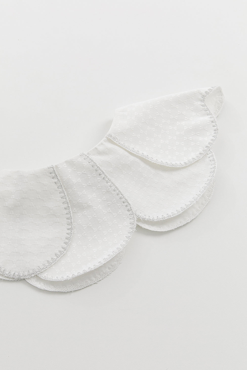 【予約商品】Luxury コレクション:Petal Trim ペタルつけ襟