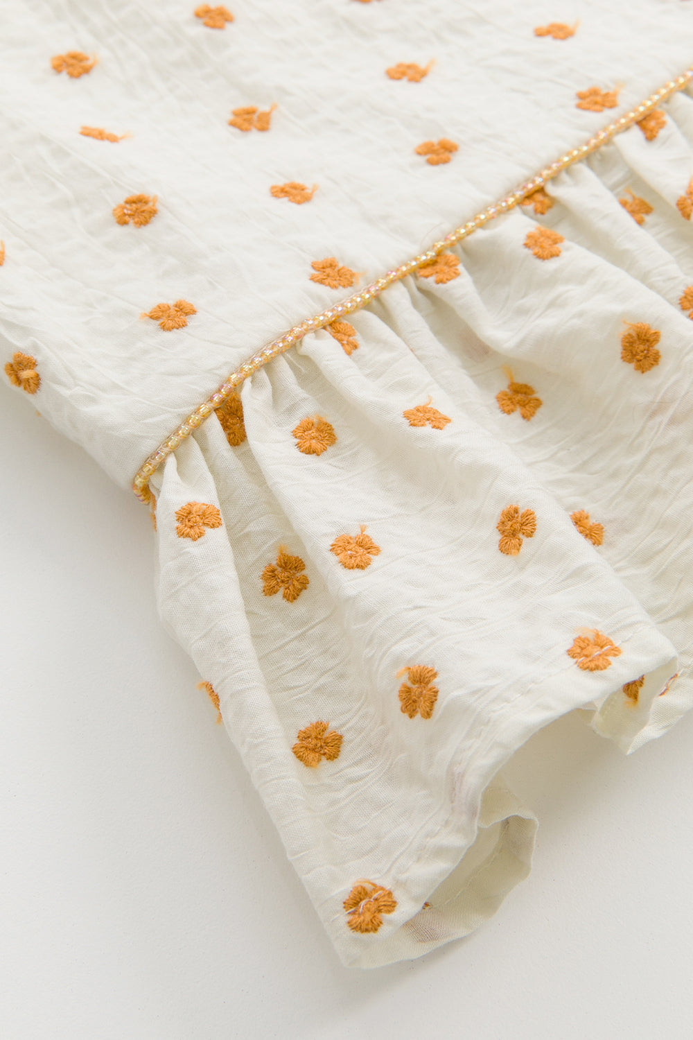 【予約商品】Luxury コレクション:Lumi ペタルスリーブトップス