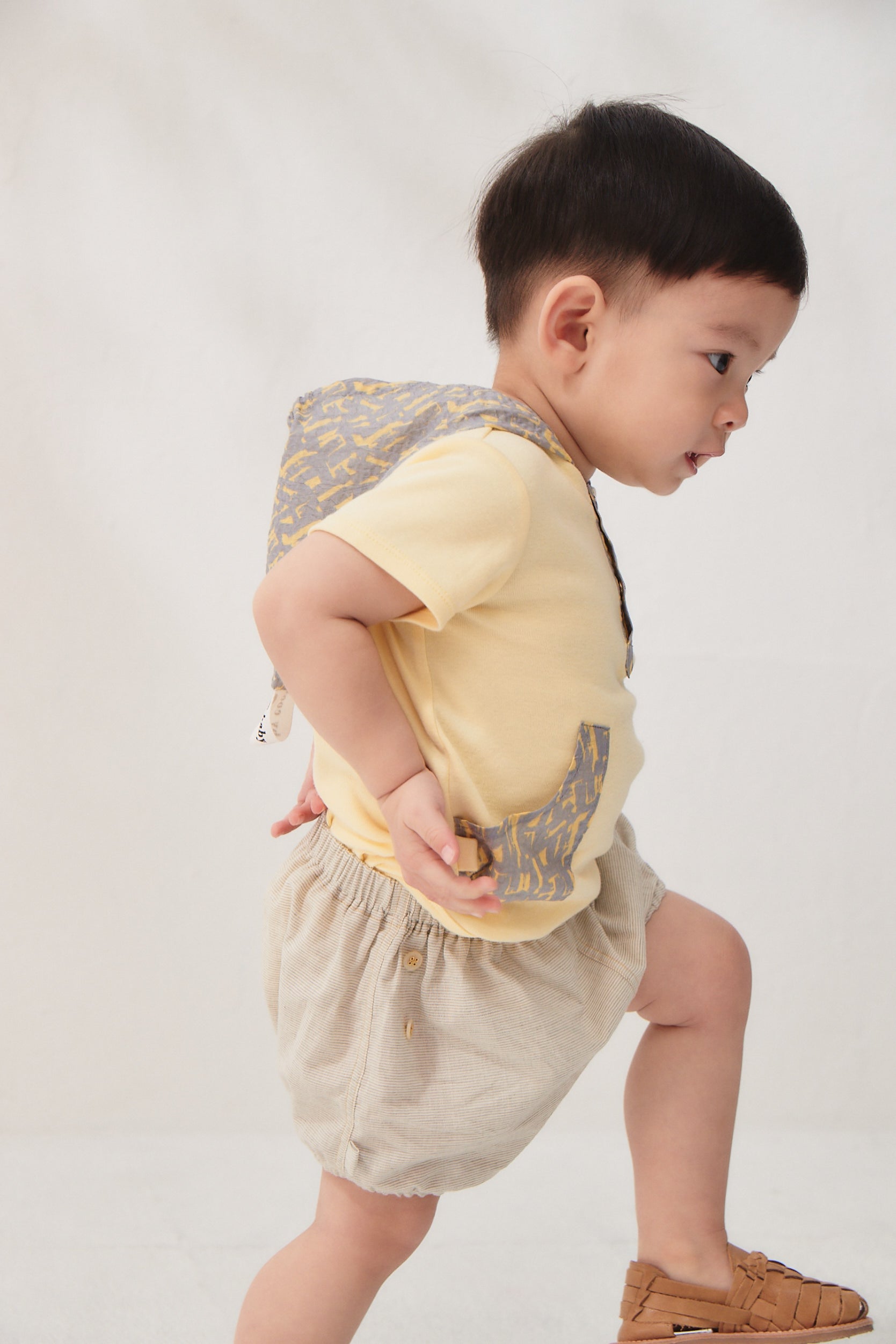Main コレクション: トレンドキッズ切替えポケット　フード付きロンパース