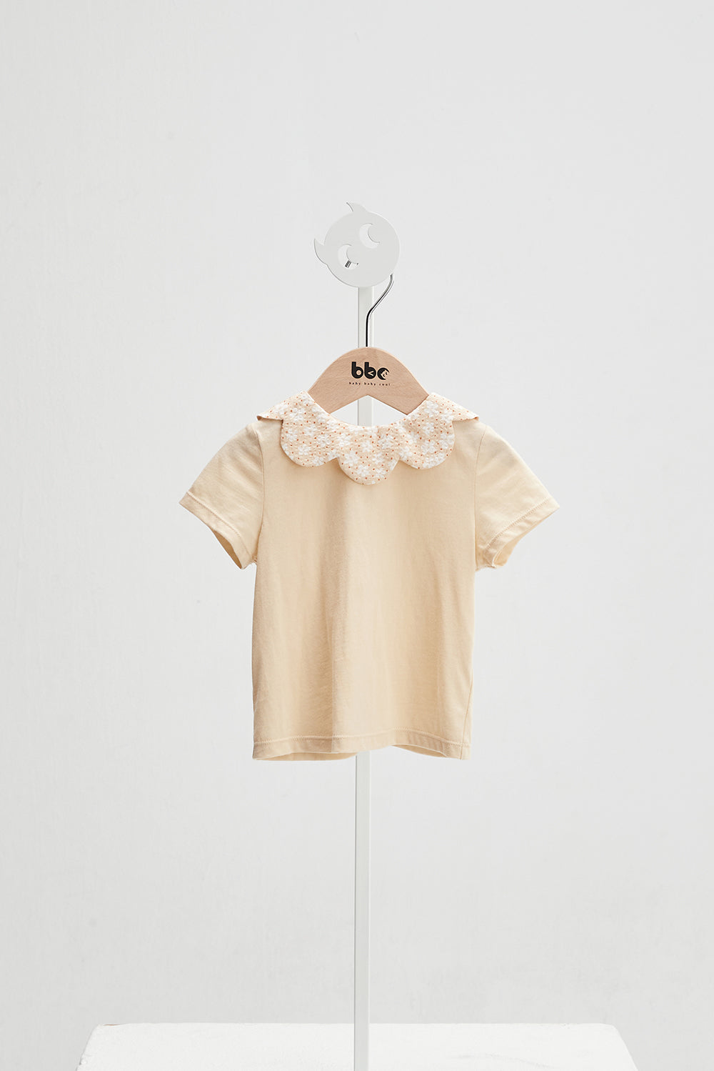 Main コレクション: Floral - フローラル フレンチ風花びら襟半袖トップス