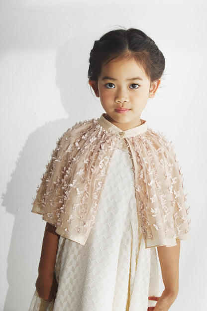 【予約商品】Luxury コレクション：Soft Wings リボン付きケープ