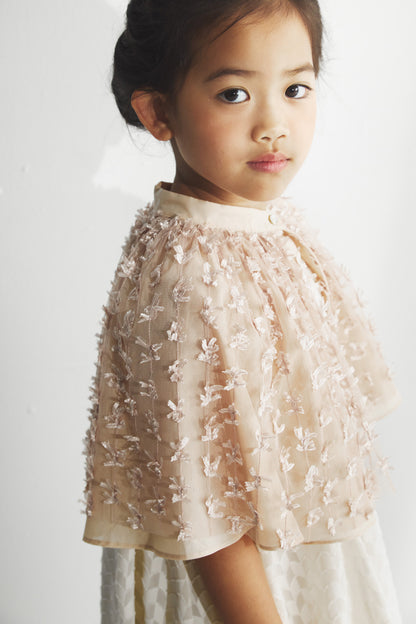【予約商品】Luxury コレクション：Soft Wings リボン付きケープ