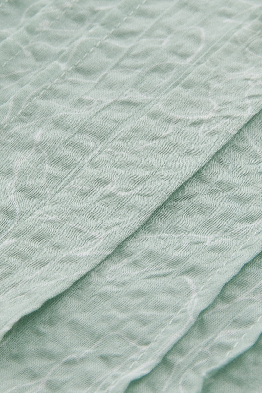 【予約商品】Luxury コレクション：Bloom ピンタックフロントノースリーブトップス