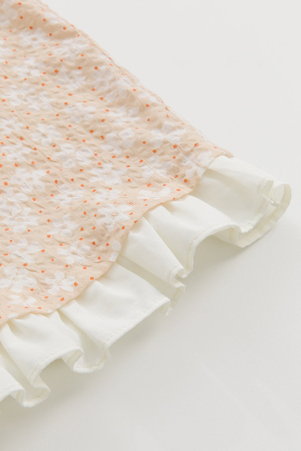 【予約商品】Luxury コレクション：Bloom ピンタックフロントノースリーブトップス