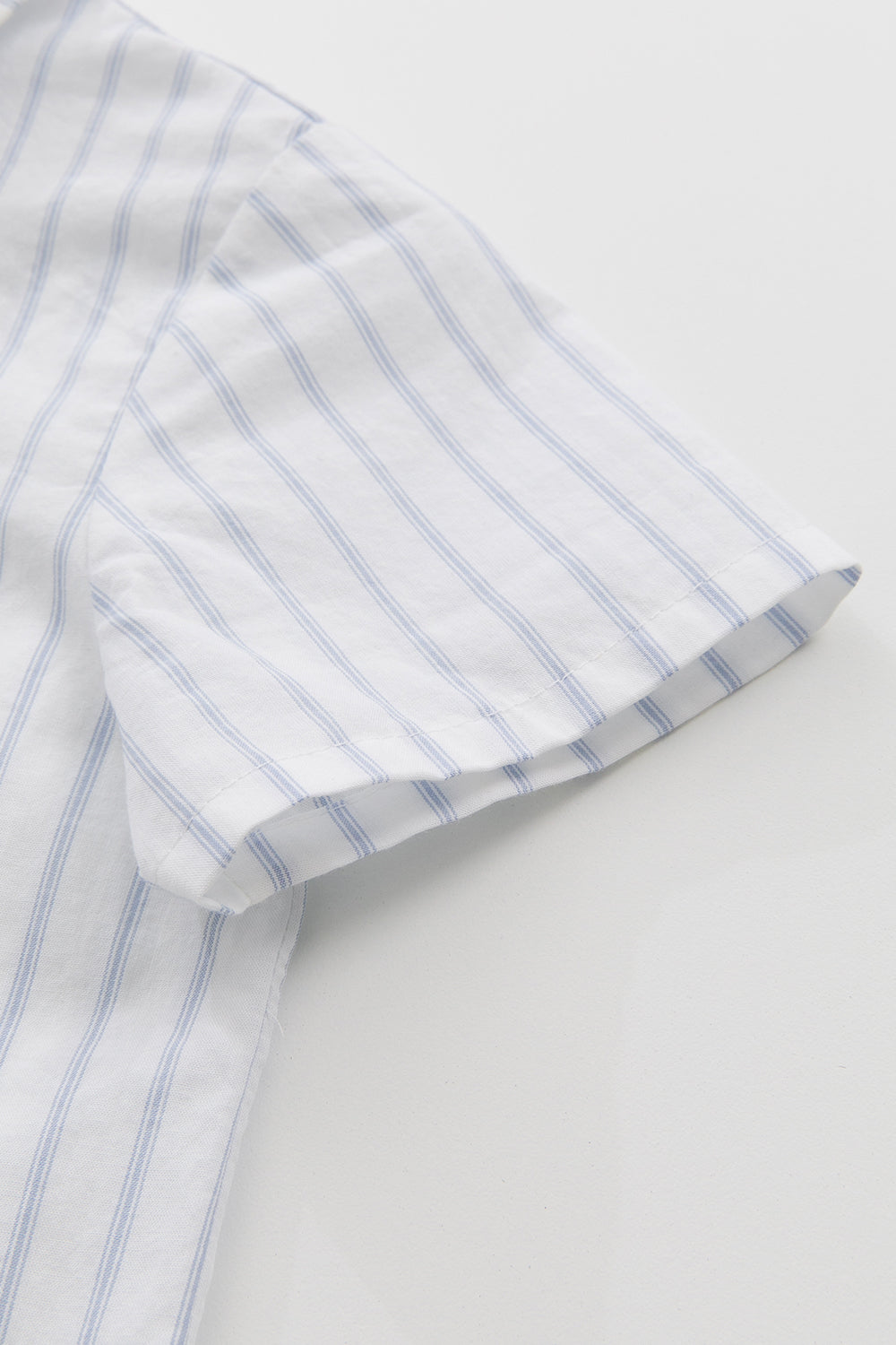 【予約商品】Main コレクション：Prep Stripe トライプシャツ